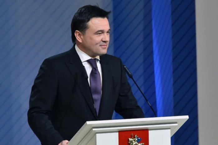 Воробьев вручил награды медработникам