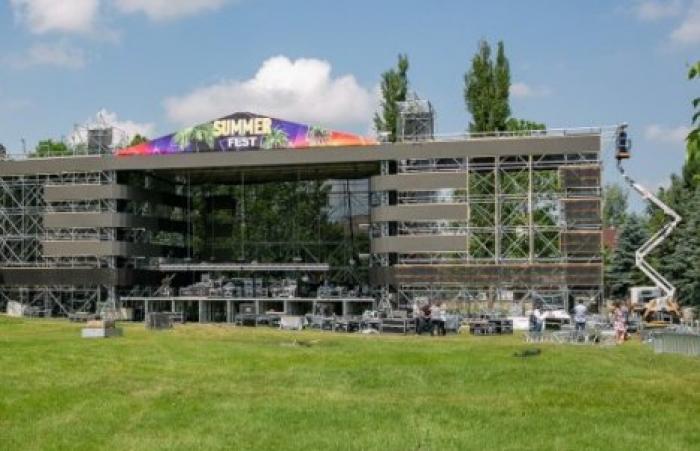 В столичном Дендрарии стартовал грандиозный фестиваль Summer Fest