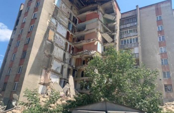 Жильцы обрушившегося дома в Атаках смогли забрать часть своих вещей