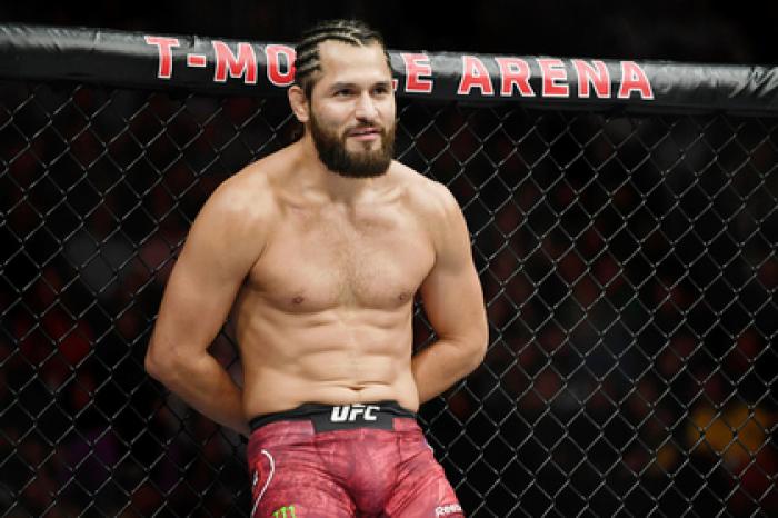 Автор самого быстрого нокаута в истории UFC захотел сломать Макгрегора