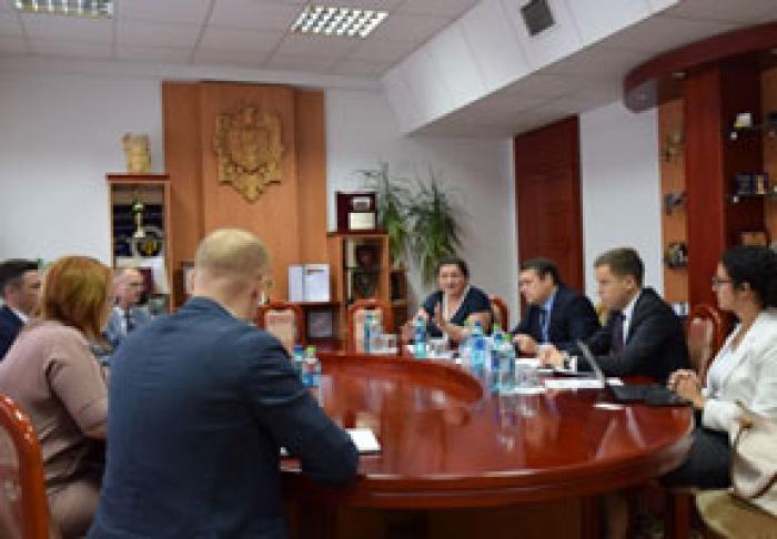 INSTITUŢIILE ANTICORUPŢIE DIN MOLDOVA AU PREZENTAT MISIUNII FMI UN RAPORT PRIVIND INVESTIGAREA FRAUDEI BANCARE