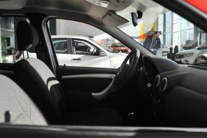 Мошенник на велосипеде украл миллионы рублей из автосалона