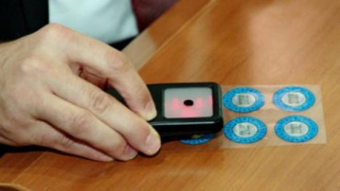 На станциях техосмотра закончились наклейки на 2020 год