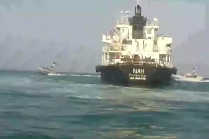 Появилось видео захвата Ираном нефтяного танкера