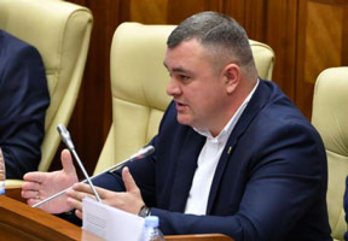 UN DEPUTAT SOCIALIST SUSŢINE CĂ ÎN ELVEŢIA A FOST INIŢIATĂ O CAUZĂ PENALĂ PE NUMELE LUI VLAD PLAHOTNIUC
