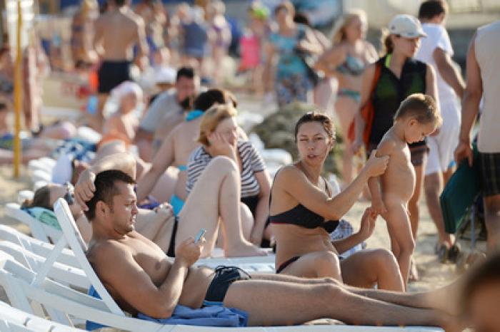 В Черном море запретили купаться