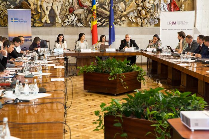 В Кишиневе проходит форум "Приоритеты правительства в области юстиции и борьбы с коррупцией" с участием авторитетных международных экспертов