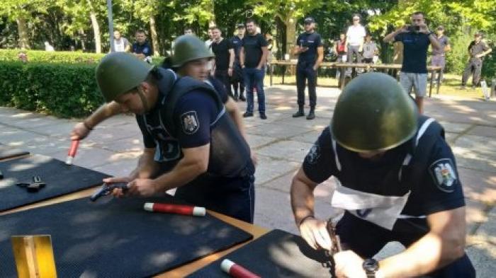 В Кишиневе прошла спортивная эстафета среди работников МВД