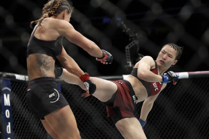 Китаянка нокаутировала соперницу за 42 секунды и попала в историю UFC