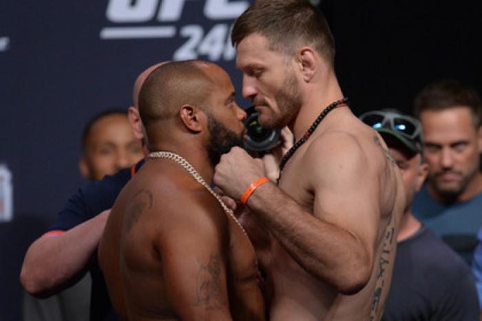 Лучший боец UFC потерял титул чемпиона