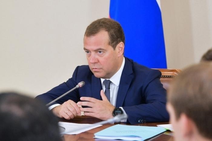 Медведев прокомментировал задержание Атамбаева