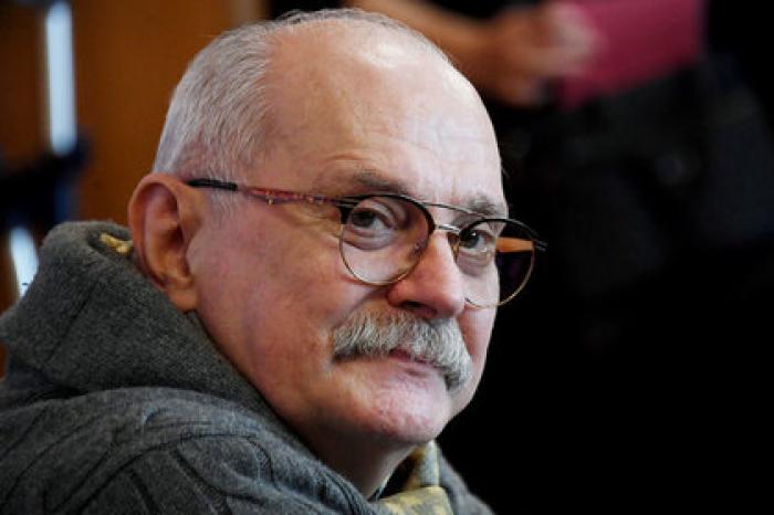 Никита Михалков сломал ногу