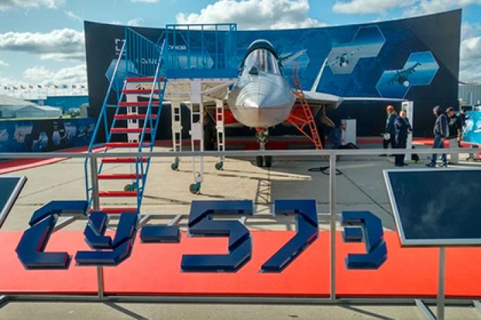 Россия впервые показала Су-57э