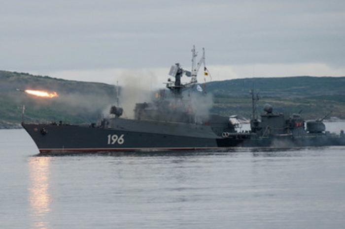 Северный флот начал учения по обнаружению подлодок в Арктике