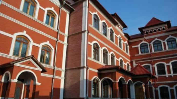 Скандал в столичном лицее "Прометей": бывшего директора обвиняют в рейдерском захвате