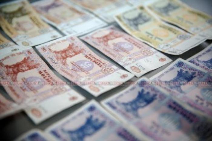 В Молдове обнаружили около 500 фальшивых столеевых купюр