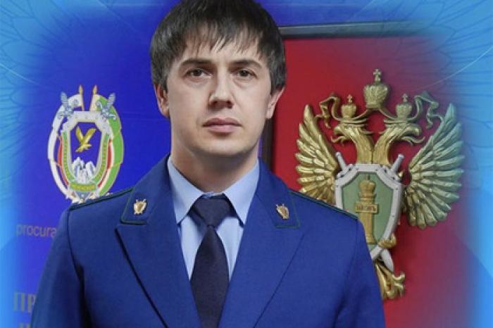 В Москве задержали пытавшегося провезти пакет с порошком чеченского прокурора