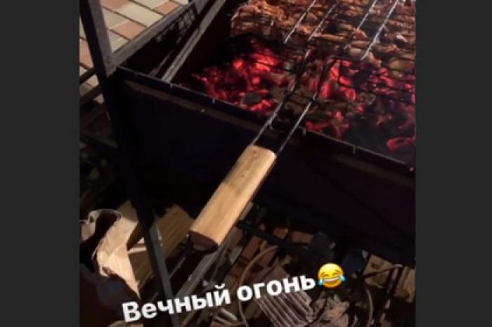 Волочкова сравнила свой мангал с вечным огнем