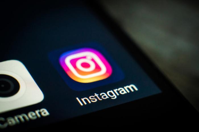 За миллионами пользователей Instagram тайно следили