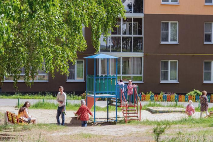 Жителей Подмосковья пригласили выбрать нуждающиеся в ремонте дворы