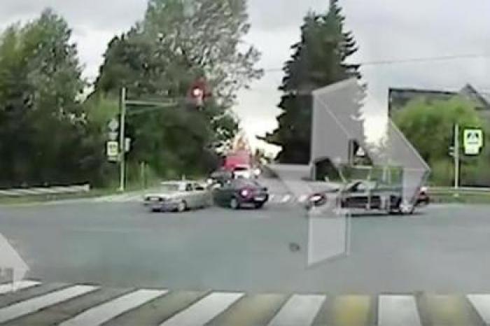 Авария со звездой фильма «Все будет хорошо» попала на видео