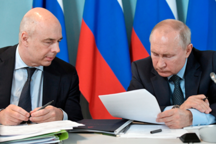 Главные мегапроекты России пересмотрят