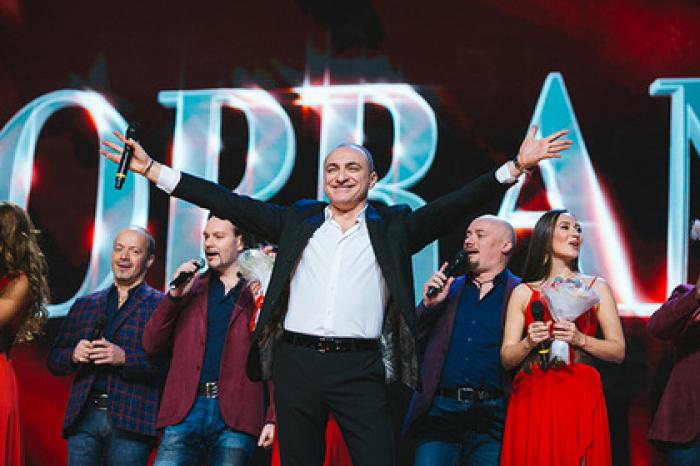 Хор Турецкого и Soprano бесплатно споют о Москве