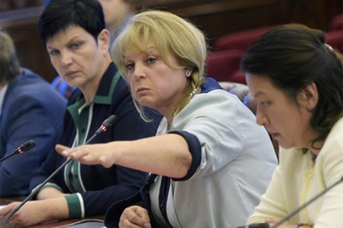 Появились новые подробности ночного нападения на дом Эллы Памфиловой