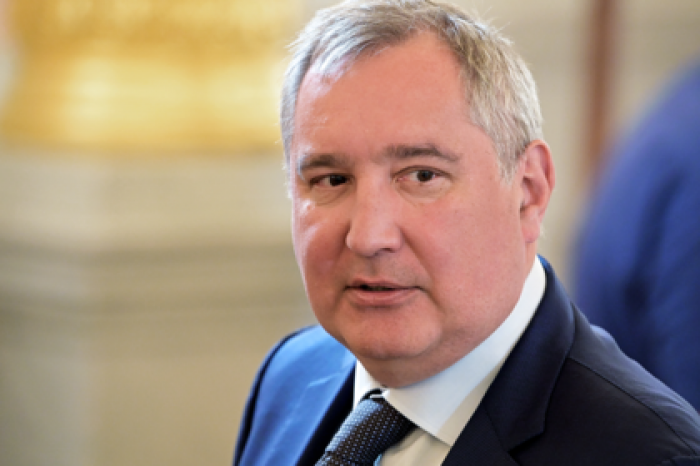 Рогозин огрызнулся на критику правительства