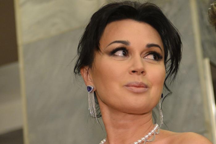 Стало известно о впавшей в кому Заворотнюк