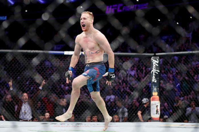 Американский боец UFC назвал Макгрегора трусом и бросил ему вызов