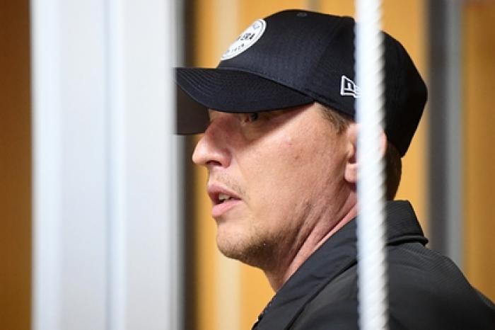 Арестованный полковник московской полиции принял взятку за самогон