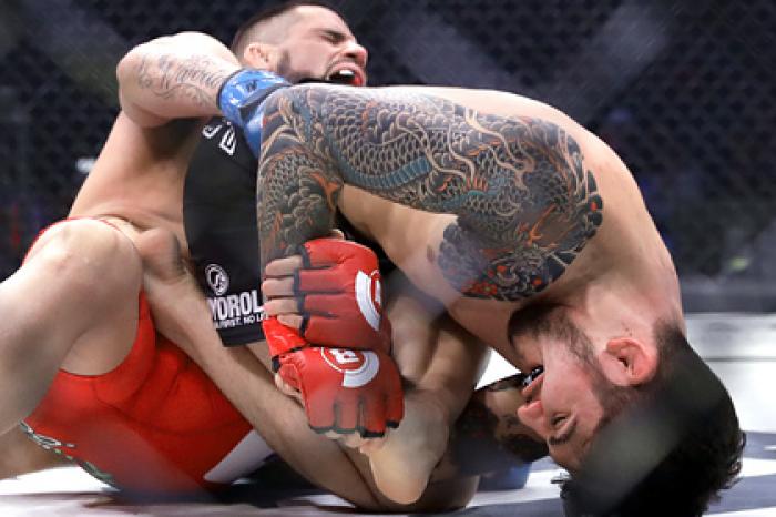 Боец MMA пришел в ужас от издевательств над школьником и вмешался