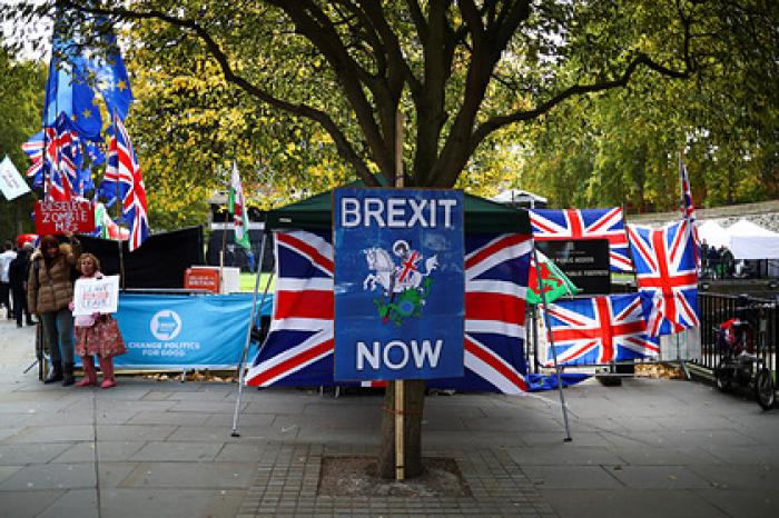Британия уничтожит выпущенные в честь Brexit монеты
