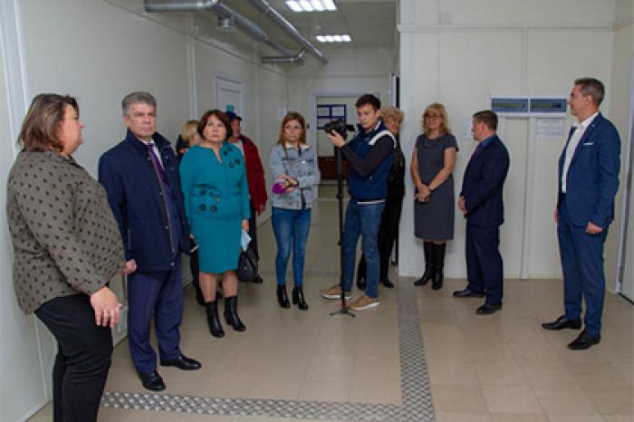 Чиновники и депутаты торжественно открыли морг в российском городе