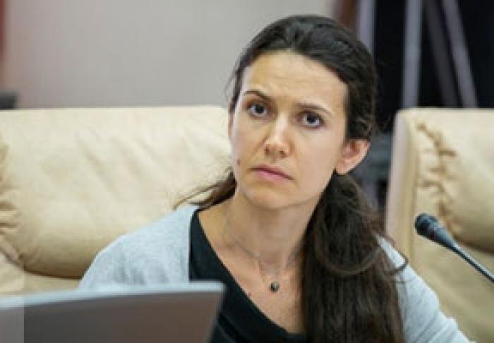 MINISTRUL JUSTIŢIEI ÎNDEAMNĂ JUDECĂTORII SĂ ANALIZEZE OPINIA COMISIEI DE LA VENEȚIA