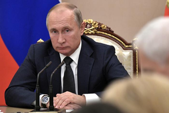 Путин потребовал дать тепло россиянам в затопленных регионах