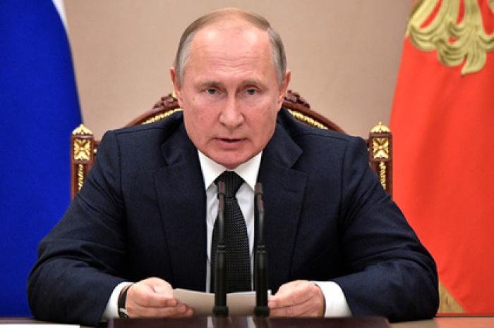 Путин уволил главу ФСИН и пять генералов