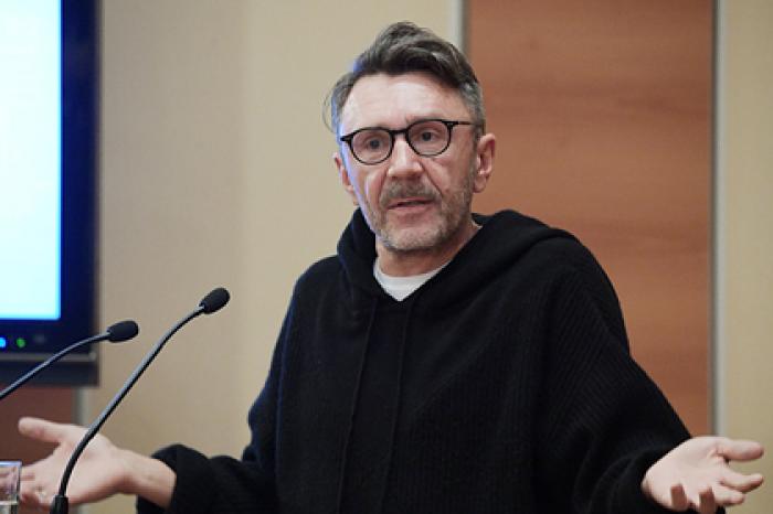 Шнуров заявил об отсутствии мата в своих песнях