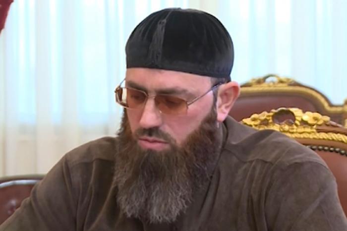 Советник Кадырова проиграл спор с саудовскими ваххабитами и остался дома