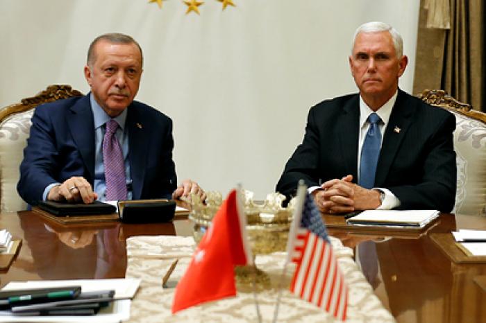Турция и США договорились приостановить операцию в Сирии