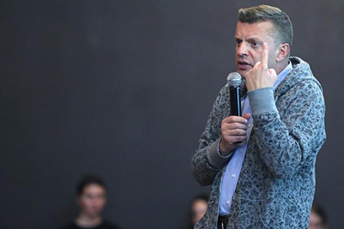 У Парфенова отобрали бренд «Намедни»