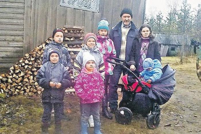 У сбежавших в глушь россиян захотели отобрать детей из-за нищеты