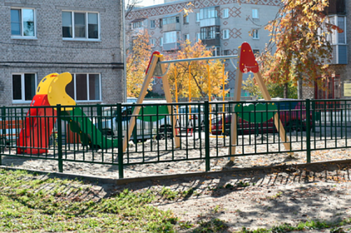 В Барнауле благоустроили дворы