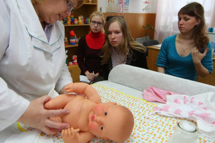 Власти Подмосковья рассказали о востребованности «Школ матерей»