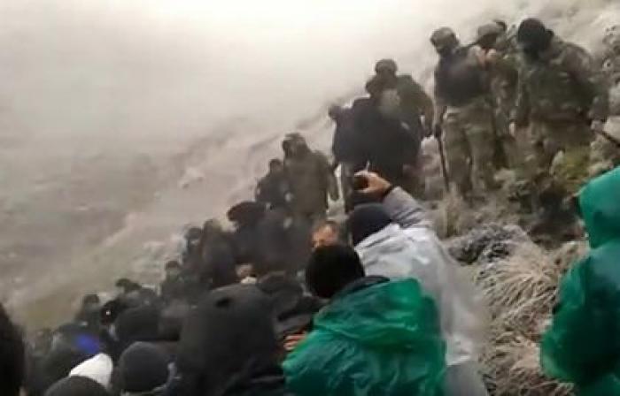 Дагестанцы устроили массовую драку с силовиками из-за водопровода