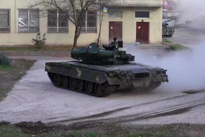Дрифт украинского Т-80БВ попал на видео