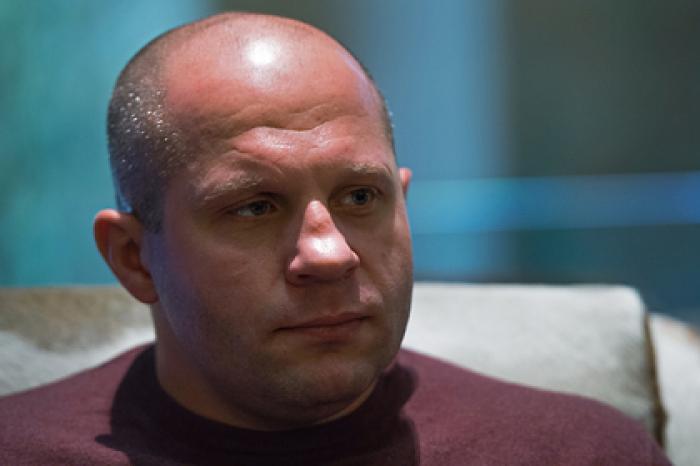Емельяненко отчитал Макгрегора за критику дагестанцев