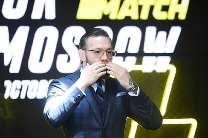 Макгрегор высмеял задушенного на турнире UFC брата Нурмагомедова