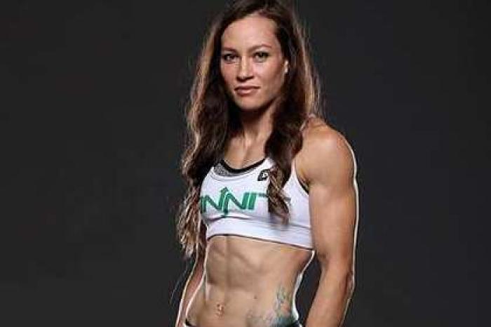 Названа самая привлекательная девушка-боец MMA